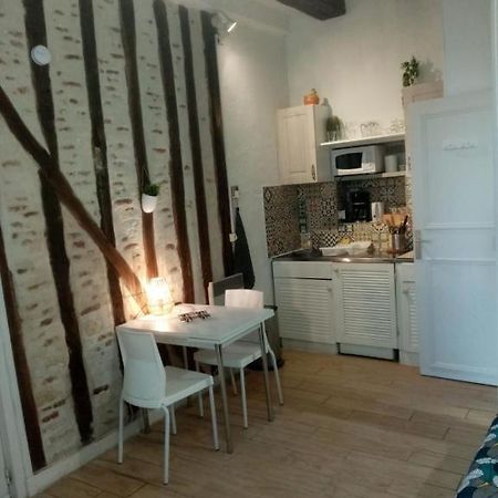 Les Amandiers Apartamento Tours Exterior foto
