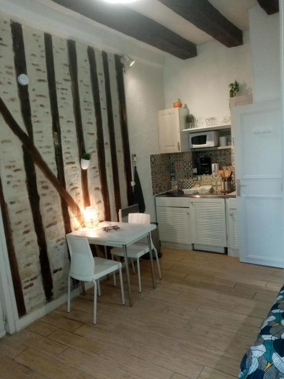 Les Amandiers Apartamento Tours Exterior foto