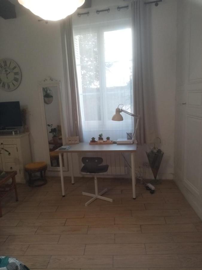 Les Amandiers Apartamento Tours Exterior foto